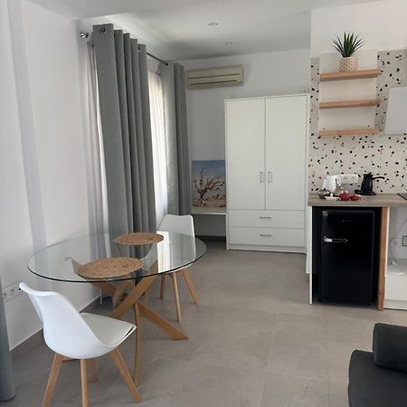 Podotas Group Hotel Kamares  Bagian luar foto